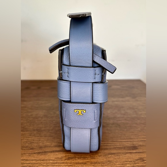 Tory Burch Gemini Link Camera Bag Blue - Picture 4 of 11